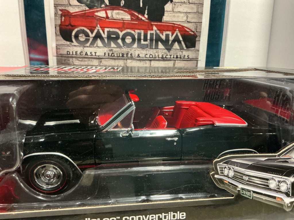1:18 AUTO WORLD- 1967 CHEVY CHEVELLE SS CONVERTIBLE image