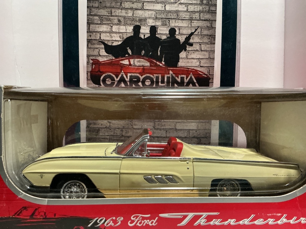1:18 ANSON- 1963 FORD THUNDERBIRD image