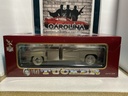 1:18 ROAD LEGENDS 1948 TUCKER WHITE [SCUFF MARKS PLASTIC/BOX] image