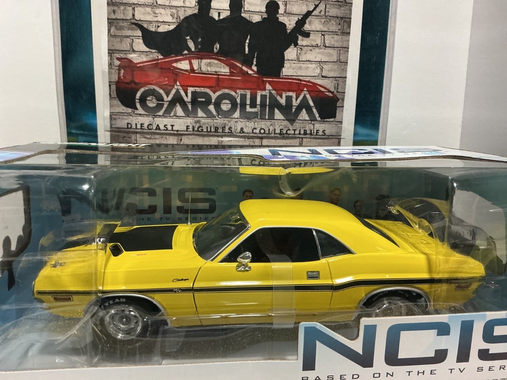 1:18 GREEN LIGHT COLLECTIBLES- NCIC 1970’S DODGE CHALLENGER R/T image