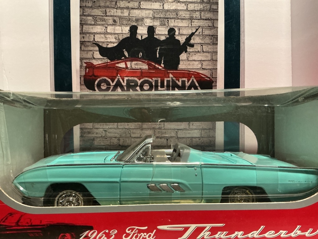 1:18 ANSON- 1963 FORD THUNDERBIRD image