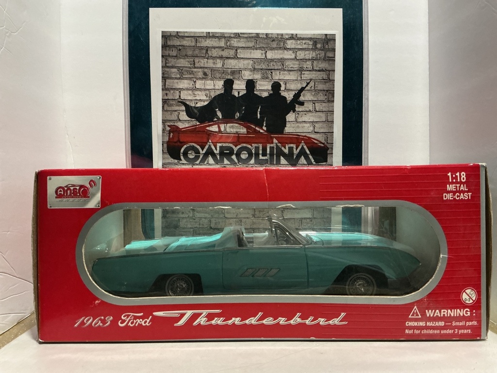 1:18 ANSON- 1963 FORD THUNDERBIRD image