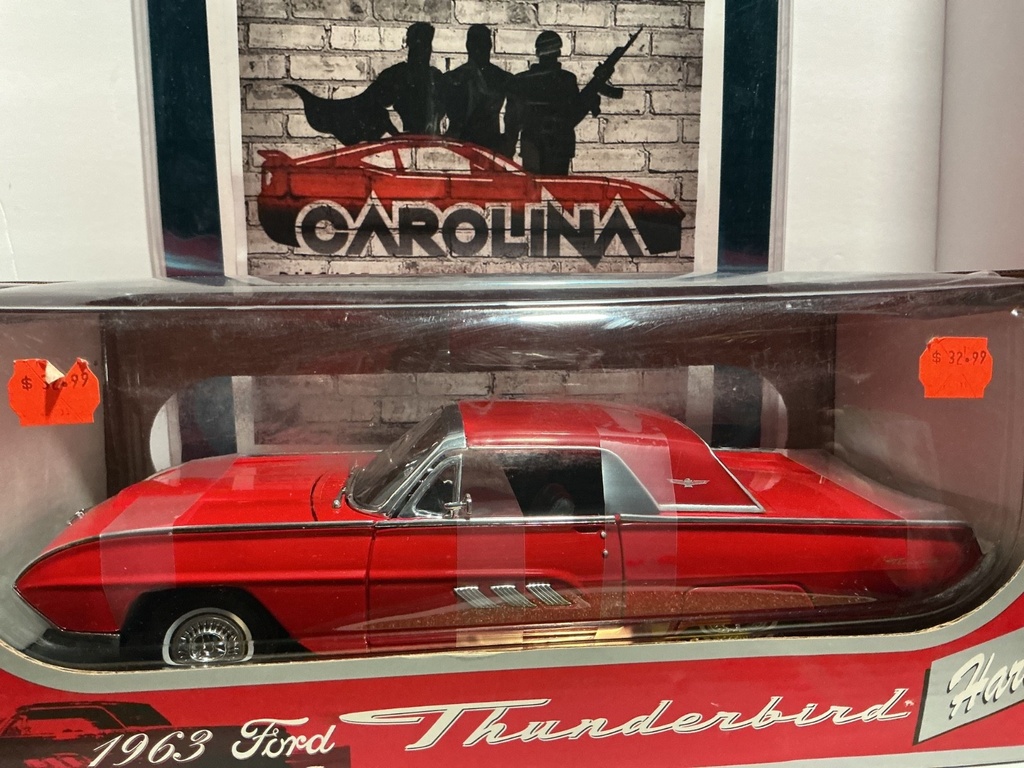 1:18 ANSON- 1963 FORD THUNDERBIRD HARD TOP image