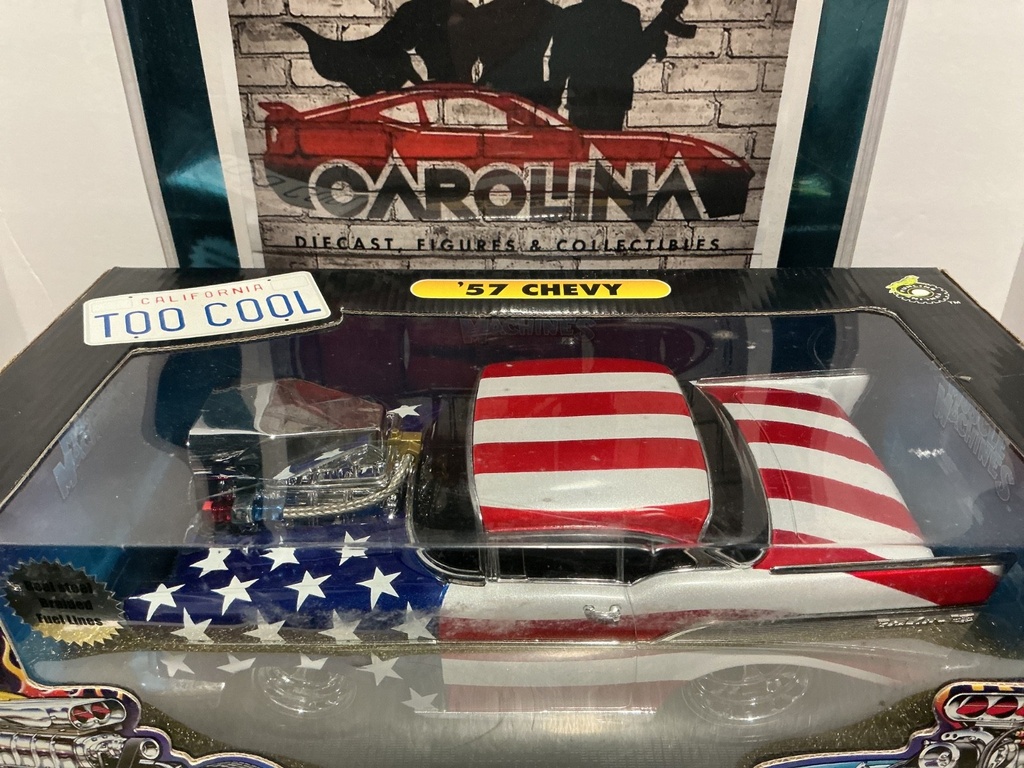1:18 MUSCLE MACHINES- ‘57 CHEVY image