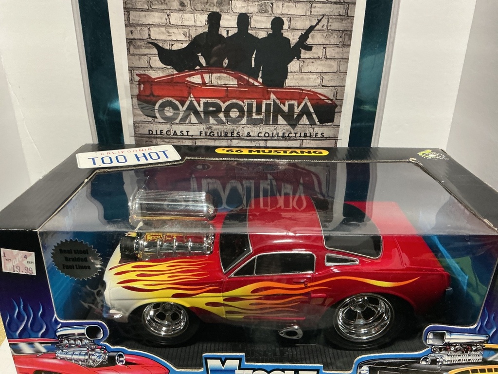 1:18 MUSCLE MACHINES- ‘66 MUSTANG image