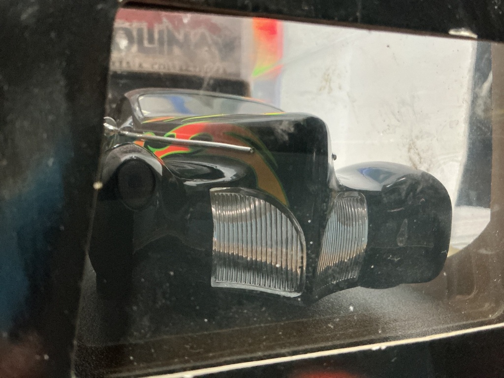 1:18 HOTWHEELS SCRAPE MODIFIED LIMITED EDITION - BLACK WITH FLAMES image