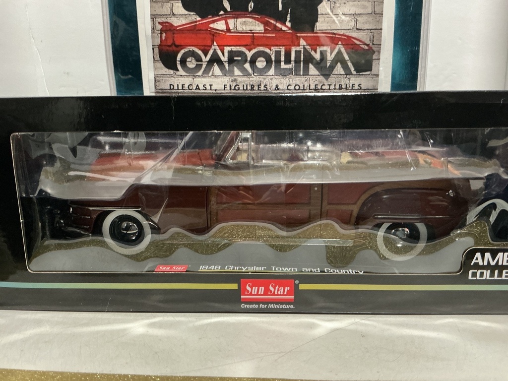 1:18 SUN STAR AMERICAN COLLECTIBLES - 1948 CHRYSLER TOWN AND COUNTRY image