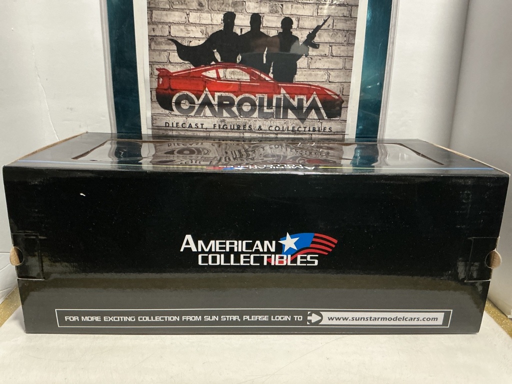 1:18 SUN STAR AMERICAN COLLECTIBLES - 1948 CHRYSLER TOWN AND COUNTRY image