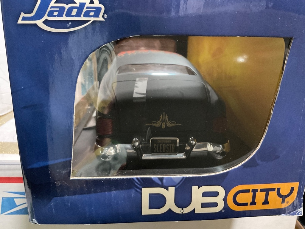 1:18 JADA DUB CITY 1951 MERCURY FLAT BLACK WITH RED FLAMES image