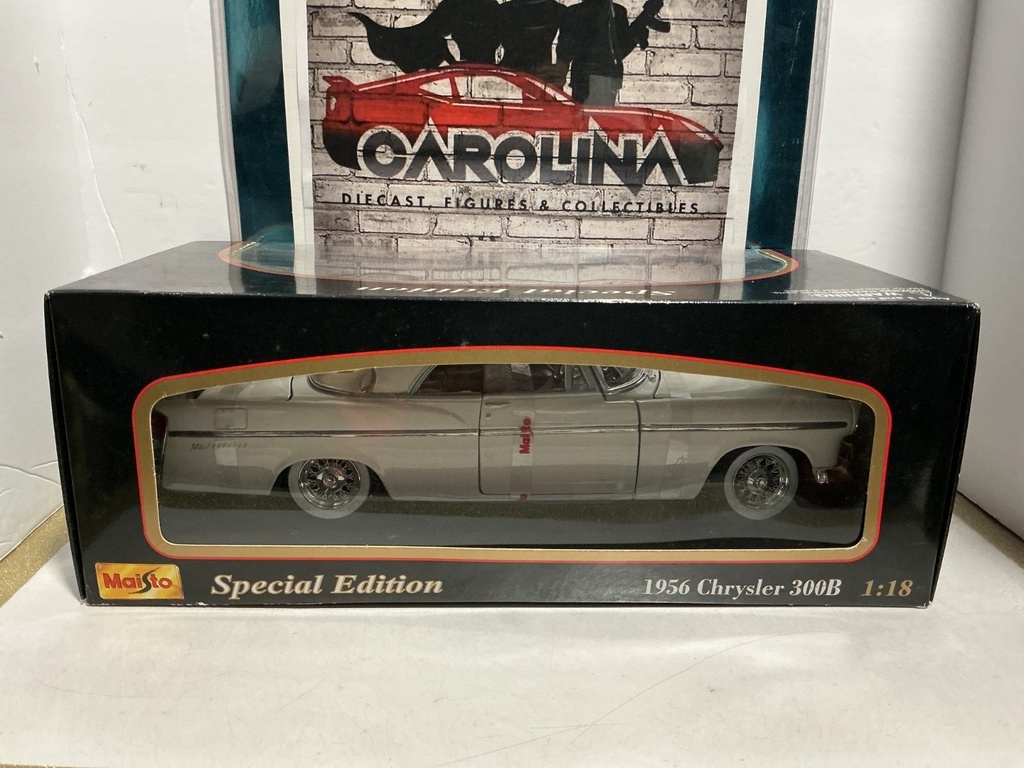 1:18 MAISTO SPECIAL EDITION - 1956 CHRYSLER 300B [WHITE/TAN] image