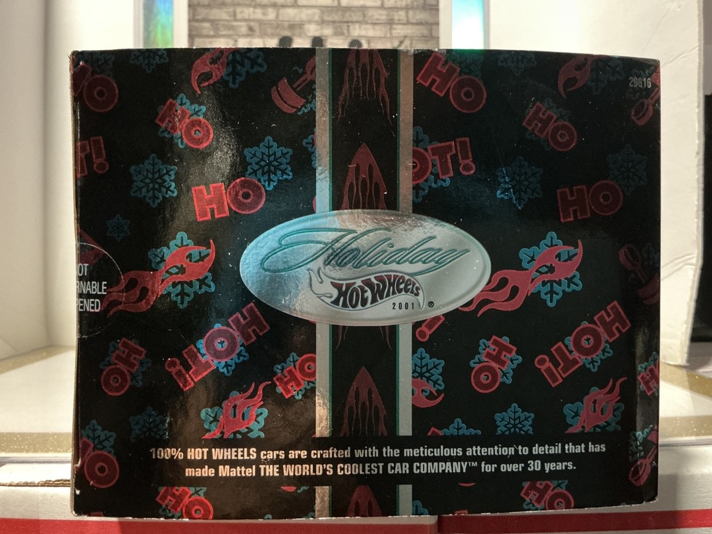 1:18 HOTWHEELS HOLIDAY - SLIGHTLY MODIFIED SANTA ROADSTER image