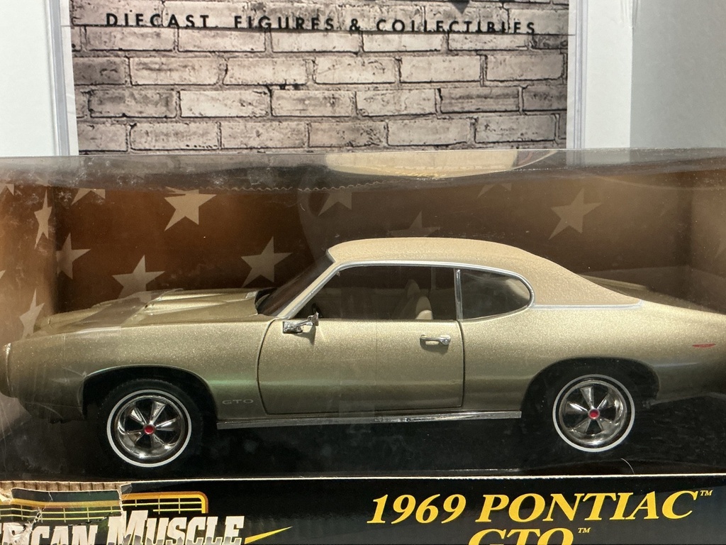 1:18 ERTL 1969 PONTIAC GTO image