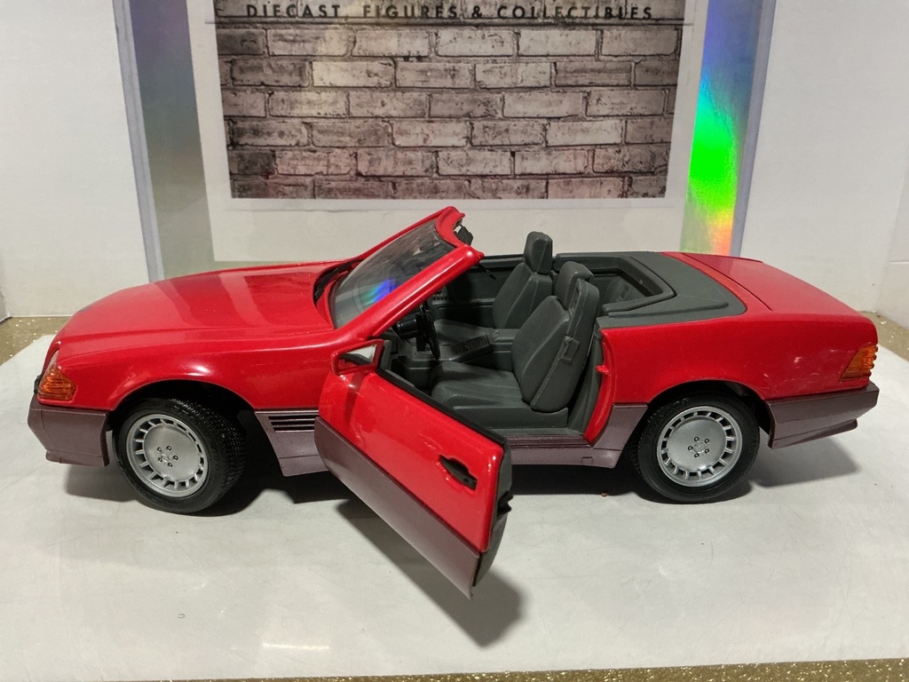 1:18 ROAD TOUGH MERCEDES-BENZ 500SL  RED ON GRAY CONVERTIBLE image