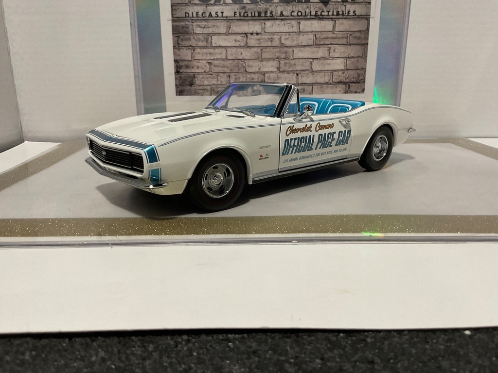 1:18 EXACT DETAIL CAMARO OFFICIAL PACE CAR image