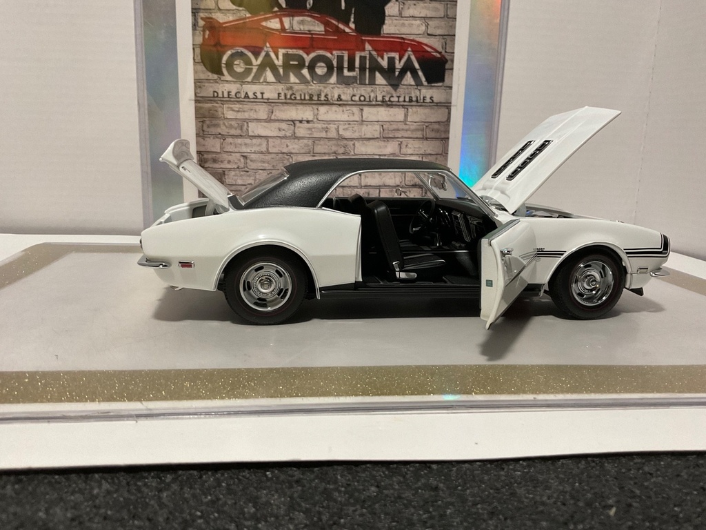 1:18 EXACT DETAIL LANE  1968 CAMARO RS SS 396 4 OF 1000 image