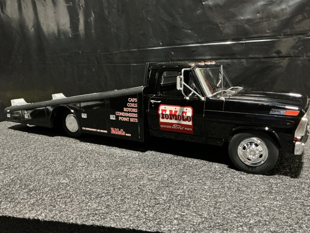 1:18 ACME 1970 f350 FoMoCo ramp truck NOT BOLTED IN STYROFOAM antenna bend image