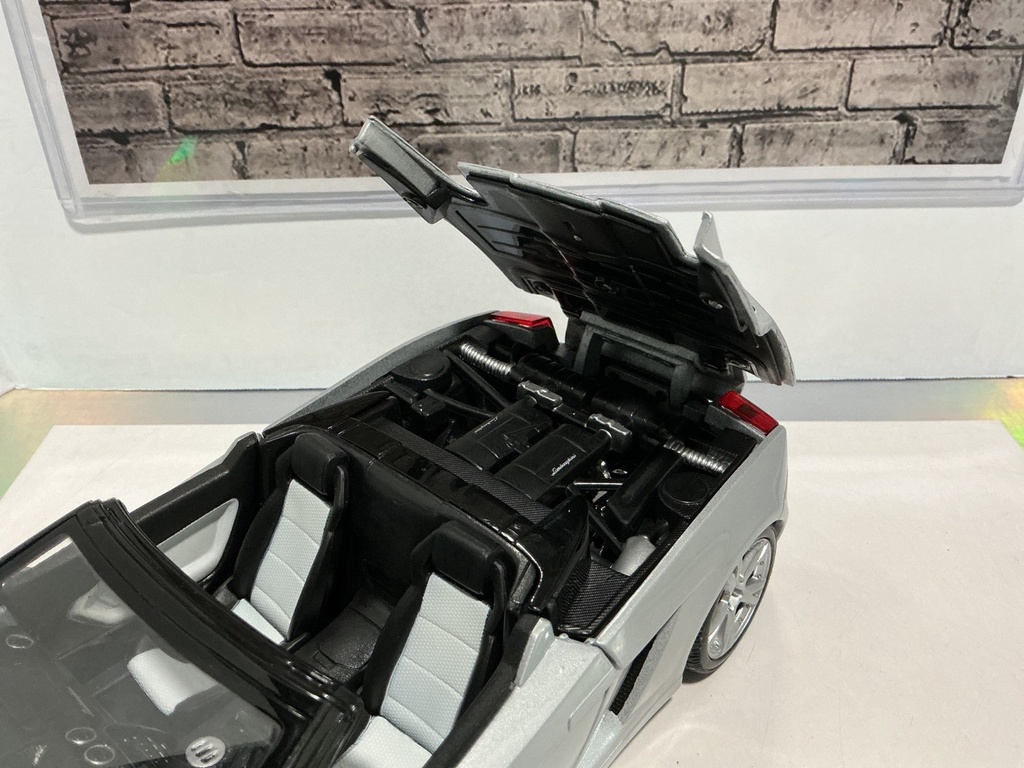 1:18 LAMBORGHINI CALLARDO made in Thailand image