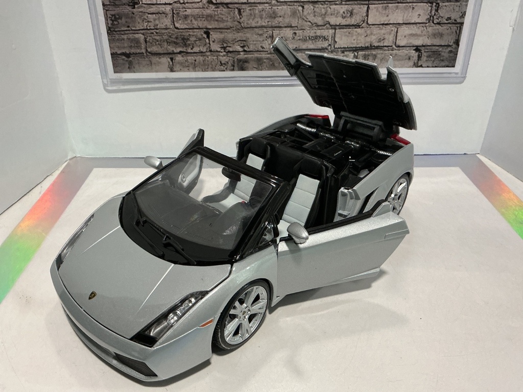1:18 LAMBORGHINI CALLARDO made in Thailand image