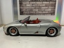 1:18 MAISTO PORSCHE BOXSTER SILVER GRAY ON RED image