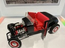 1:18 ERTL 1932 Ford Ddeuce image