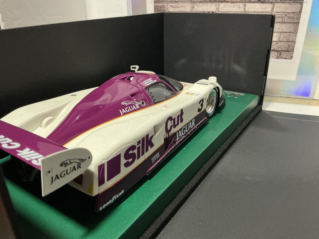 1:18 AB MODELS JAGUAR XJR 12 #3 1990 LeMans 009/200 image