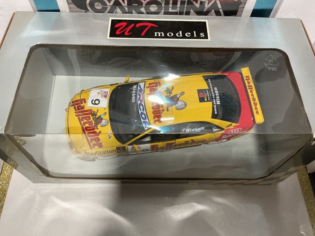 1:18 UT MODELS AUDI A4 STW image