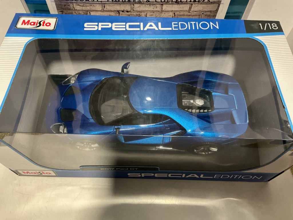 1:18 MAISTO 2017 FORD GT image
