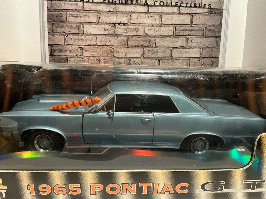 SUN STAR 1:18 1965 PONTIAC GTO TIGER image