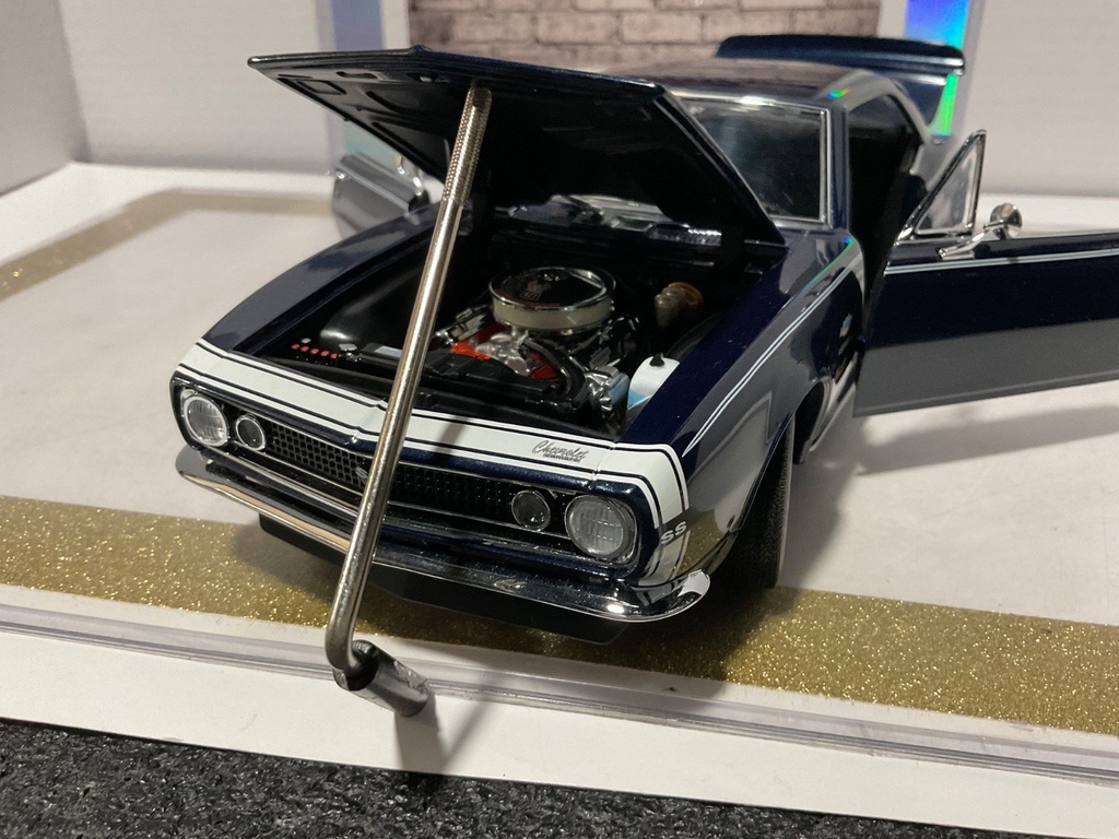 1:18 EXACT DETAIL  1967 YENKO SS 427 CAMARO image