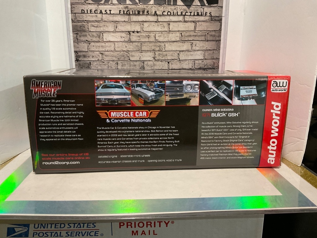 AutoWorld 1:18 1971 BUICK GSX 1 OF 1002 image