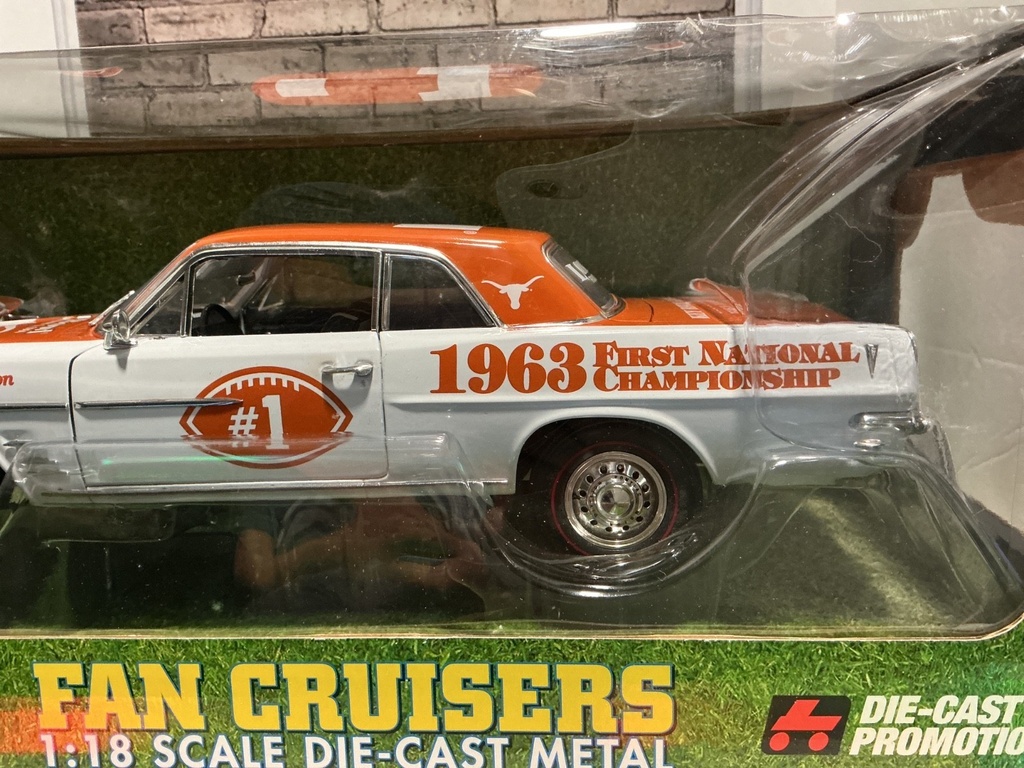 1:18 DIE CAST PROMOTIONS FAN CRUISERS LONG HORNS FOOTBALL image