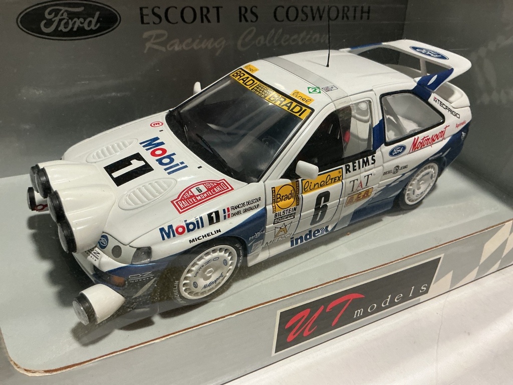 1:18 UT MODELS ESCORT RS COSWORTH RACING COLLECTION image