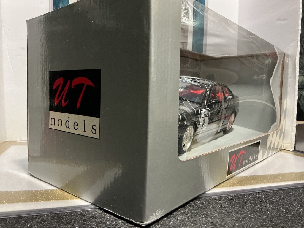 1:18 UT MODELS BMW IIM3 RACING COLLECTION image