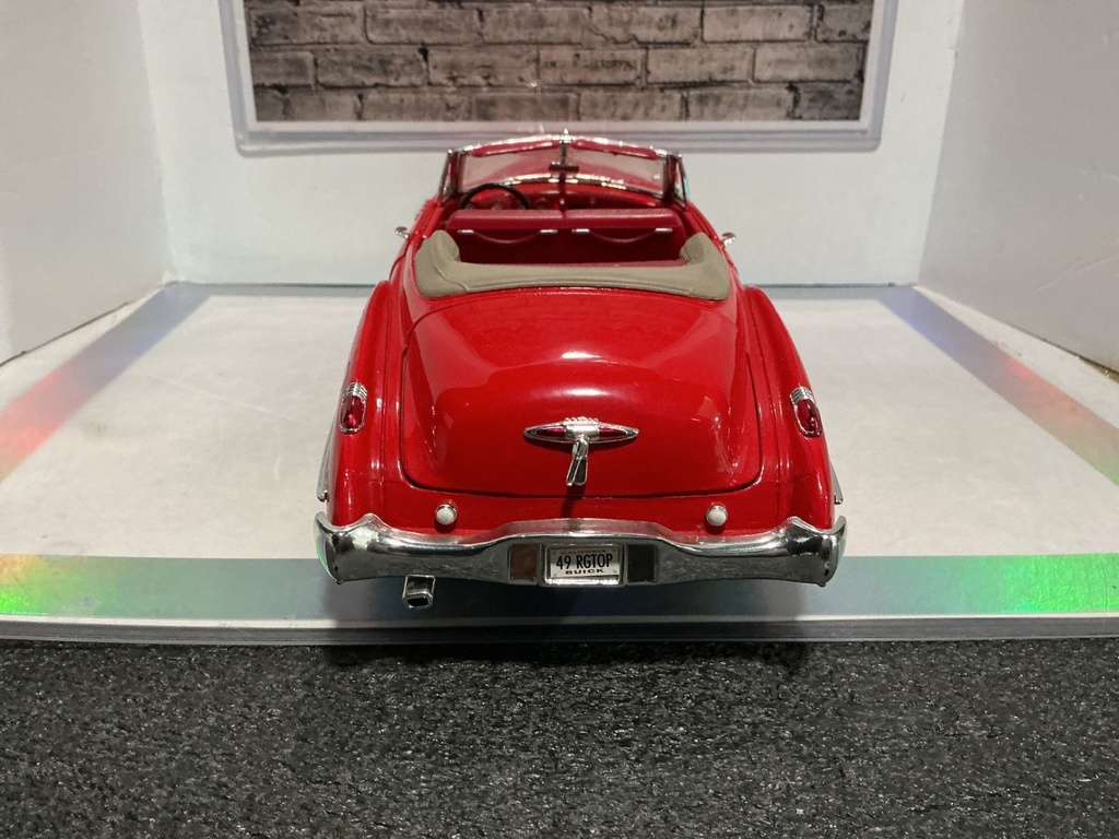 1:18 MOTOR MAX 1949 BUICK CONVERTABLE image