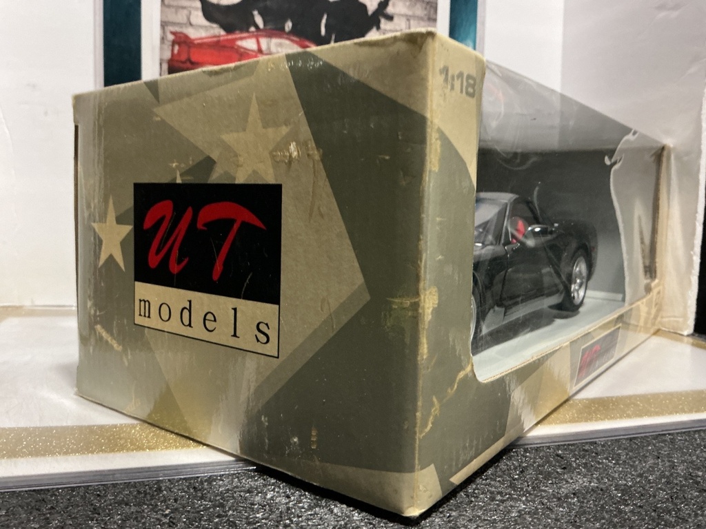 1:18 UT MODELS CHEVROLET COLLECTION image