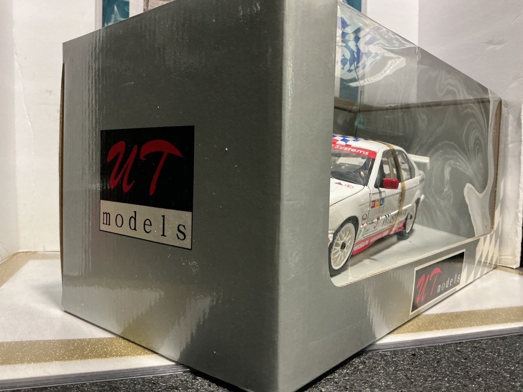 1:18 UT MODELS BMW 320 I STW RACING COLLECTION image
