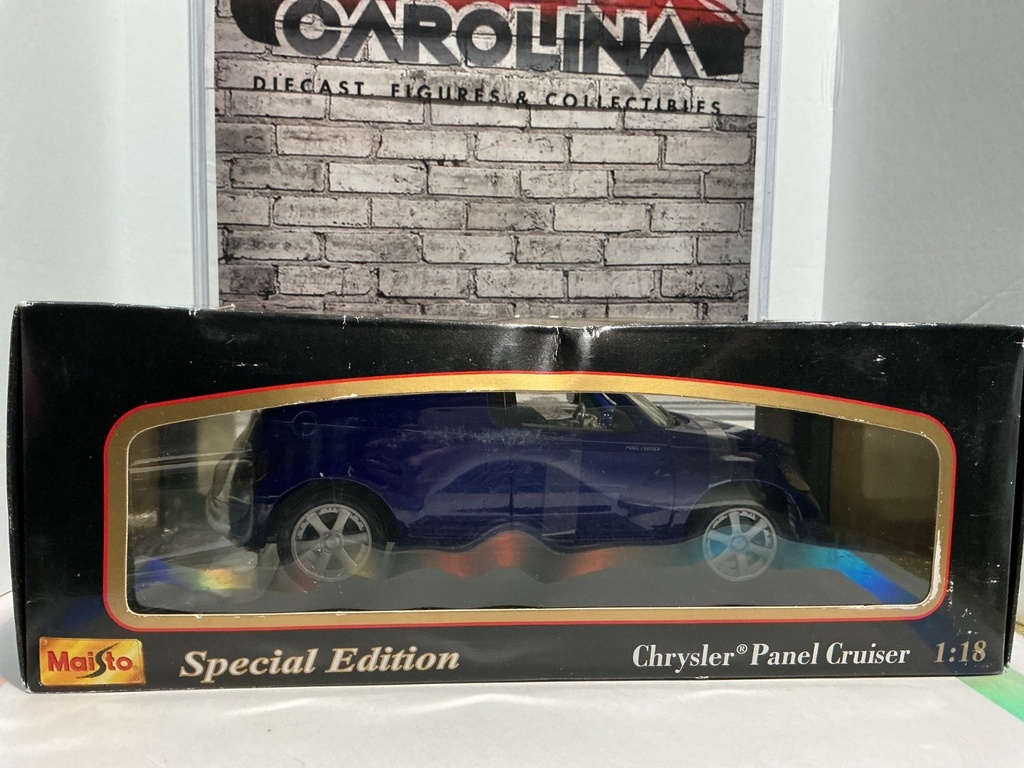 1:18 MAISTO CHRYSLER  PANEL CRUISER - BOX DAMAGE image