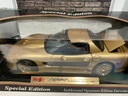 1:18 MAISTO 2003 SIGNATURE EDITION CORVETTE image