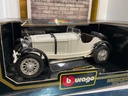 1/18 BURAGO 1931 MERCEDES BENZ SSKL  {BOX DAMAGED, NO PLASTIC} image