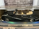 1:18 MAISTO BMW 502 1955 SPECIAL EDITION image
