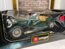 1/18 BURAGO JAGUAR  {BOX DAMAGED} image