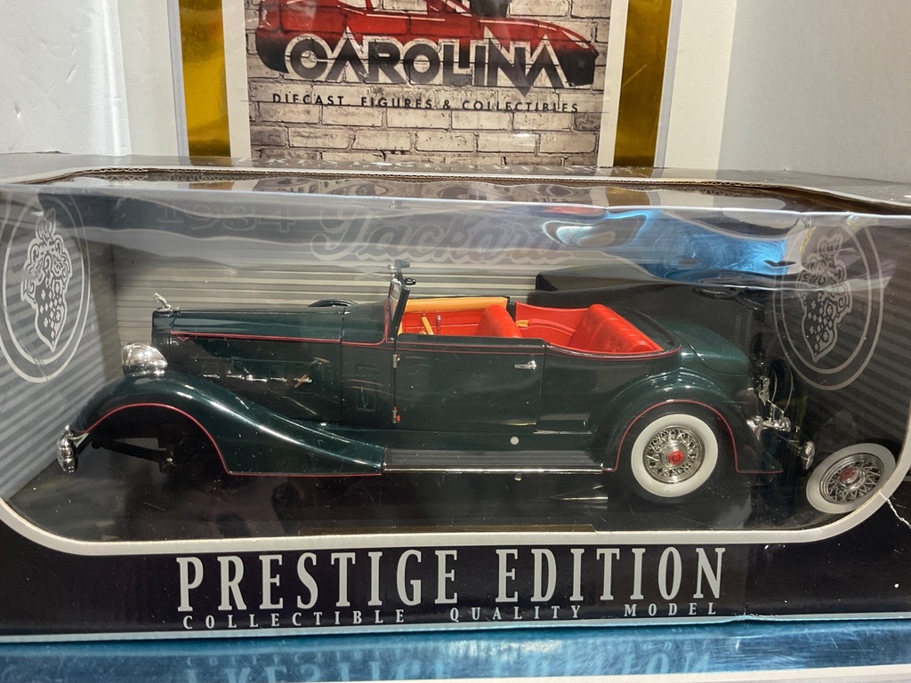 1:18 ANSON PRESTIGE 1934 PACKARD {WHEEL  BROKEN OFF} image