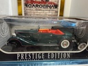 1:18 ANSON PRESTIGE 1934 PACKARD {WHEEL  BROKEN OFF} image