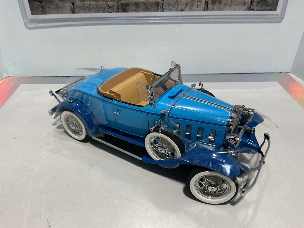 1:24 FRANKLIN MINT B11C371 1932 CHEVY CONFEDERADE SPORT ROADSTER image