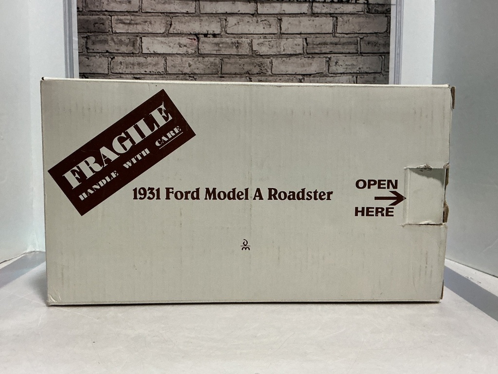1:24 DANBURY MINT 1931 MODEL A ROADSTER image