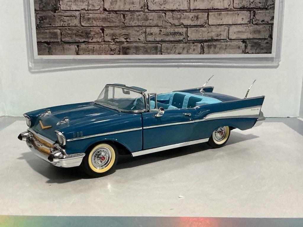 1:24 DANBURY MINT 1997 CHEVY BELAIR image