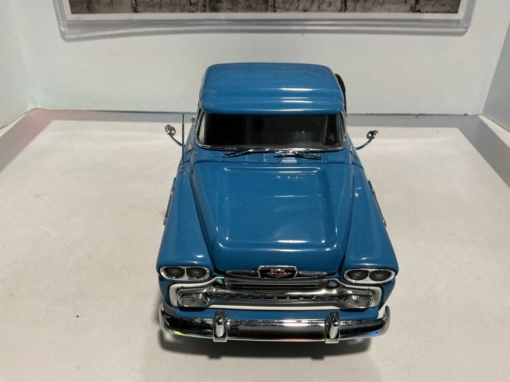 1:24 DANBURY MINT 1958 CHEVROLET APACHE image