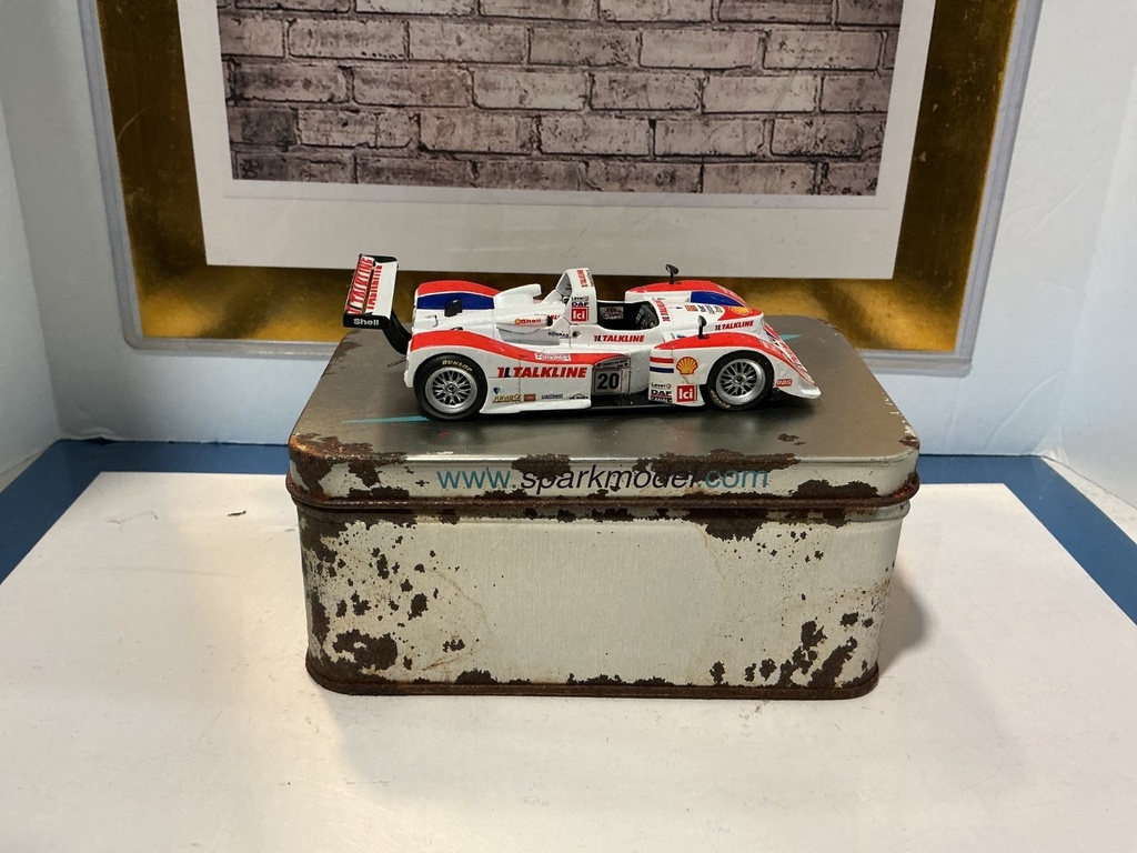 1:43 SPARK LOLA B2K/10 #20 TALKLINE LE MANS 2000 image