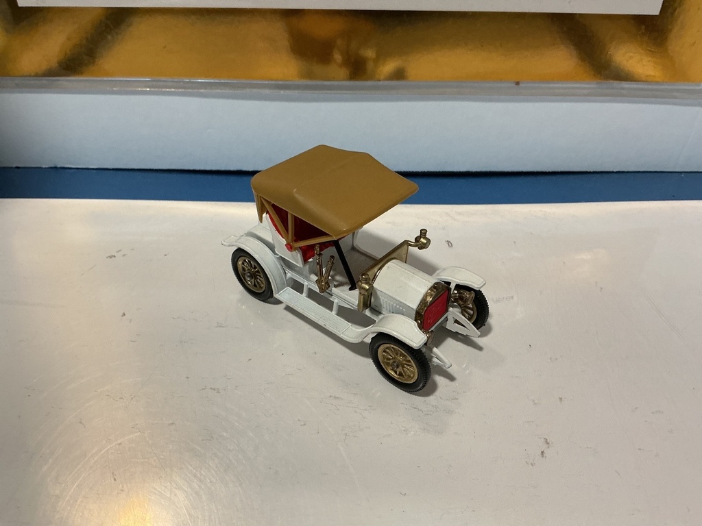 1:43 YESTERYEAR MADE IN ENGLAND 1909 OPEL COUPE image