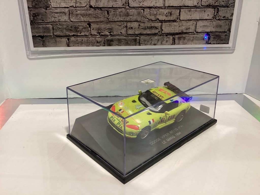 1:43 UNIVERSAL HOBBIES DODGE VIPER RT/10 n41 LE MANS 1994 #41 image